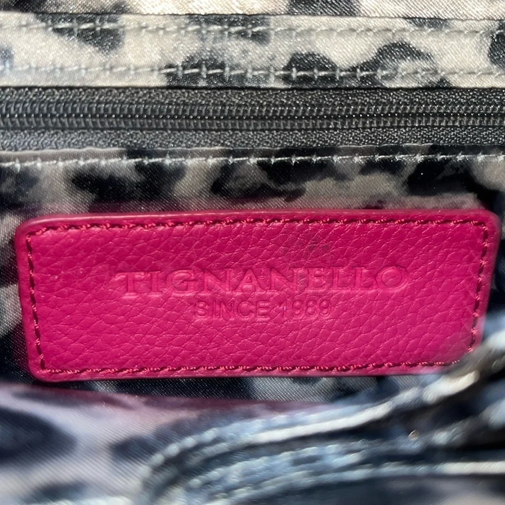 Tignanello  Wallet on chain Crossbody bag phone case  fuchsia  Padded  EUC  7.5w
